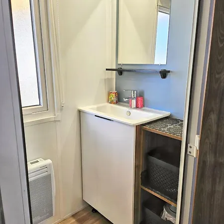 Holiday home Cosy A Avec Piscine Partagee Canet-en-Roussillon